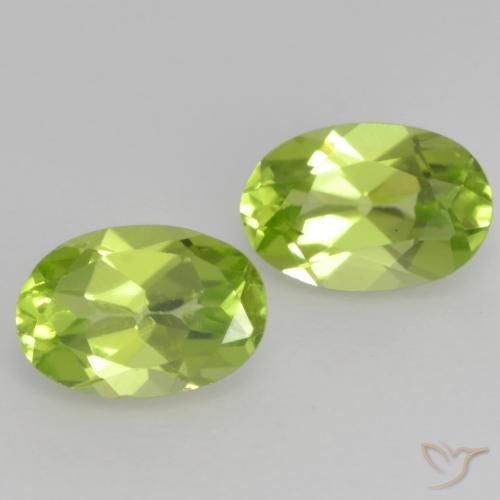 Pedras preciosas de Peridoto Verde Vivo Claro natural de 0.94 ct, oval, VS