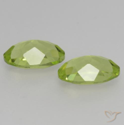 Pedras preciosas de Peridoto Verde Vivo Claro natural de 0.97 ct, oval, VS