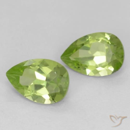 Pedras preciosas de Peridoto Verde Vivo Claro natural de 0.93 ct, Formato de pêra, VVS-VS