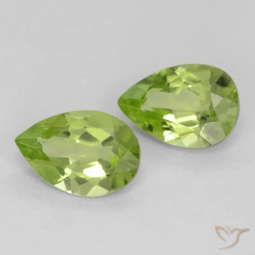 Pedras preciosas de Peridoto Verde Vivo Claro natural de 0.79 ct, Formato de pêra, VVS-VS