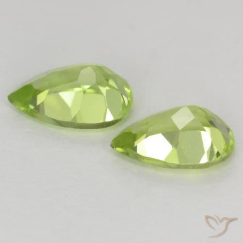 Pedras preciosas de Peridoto Verde Vivo Claro natural de 0.87 ct, Formato de pêra, VVS-VS