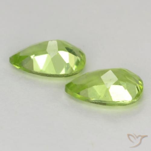 Pedras preciosas de Peridoto Verde Vivo Claro natural de 0.87 ct, Formato de pêra, VVS-VS