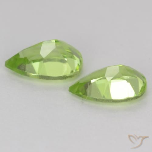 Pedras preciosas de Peridoto Verde Vivo Claro natural de 0.89 ct, Formato de pêra, VVS-VS