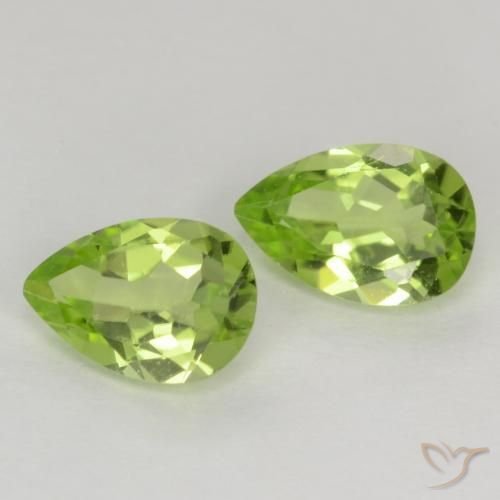 Pedras preciosas de Peridoto Verde Vivo Claro natural de 0.79 ct, Formato de pêra, VVS-VS