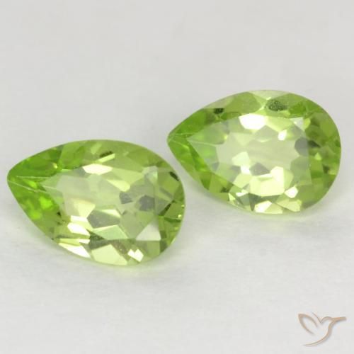 Pedras preciosas de Peridoto Luz verde natural de 0.84 ct, Formato de pêra, VVS-VS