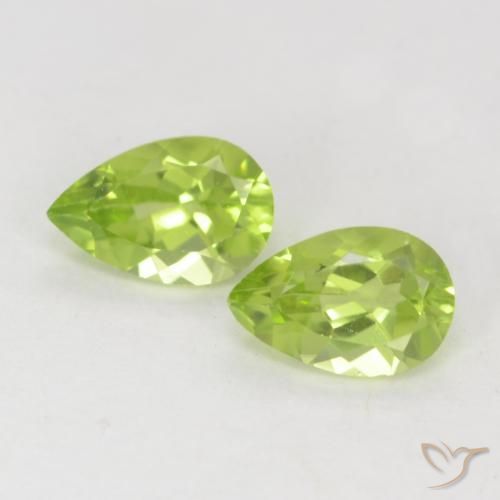 Pedras preciosas de Peridoto Verde amarelado vivo natural de 0.90 ct, Formato de pêra, VVS-VS