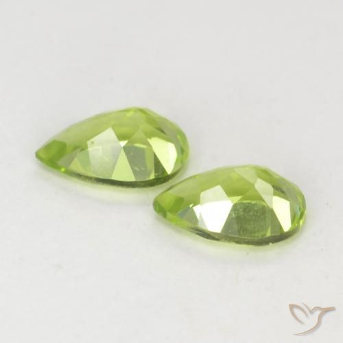 Pedras preciosas de Peridoto Verde amarelado vivo natural de 0.90 ct, Formato de pêra, VVS-VS