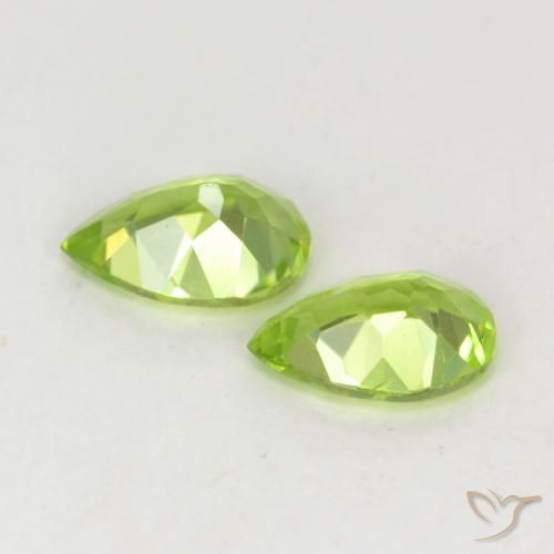 Pedras preciosas de Peridoto Verde Vivo Claro natural de 0.88 ct, Formato de pêra, VVS-VS