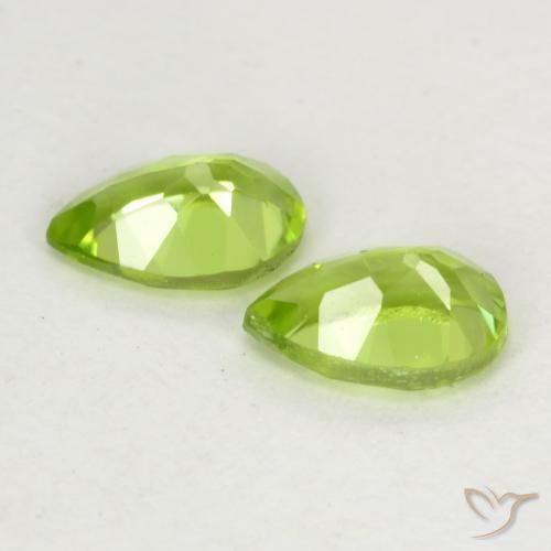 Pedras preciosas de Peridoto Verde Vivo Claro natural de 0.96 ct, Formato de pêra, VVS-VS
