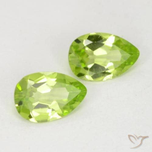 Pedras preciosas de Peridoto Luz verde natural de 0.77 ct, Formato de pêra, VVS-VS