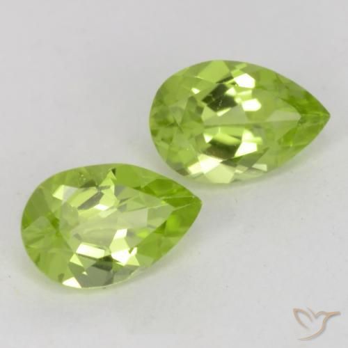 Pedras preciosas de Peridoto verde vivo natural de 0.88 ct, Formato de pêra, VVS-VS