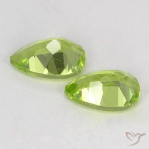 Pedras preciosas de Peridoto Verde Vivo Claro natural de 0.90 ct, Formato de pêra, VVS-VS