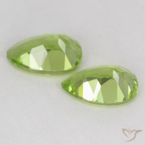Pedras preciosas de Peridoto Verde Vivo Claro natural de 0.93 ct, Formato de pêra, VVS-VS