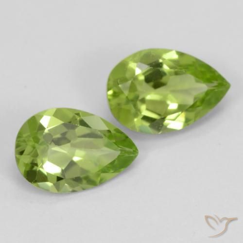 Pedras preciosas de Peridoto Verde médio natural de 0.82 ct, Formato de pêra, VVS-VS