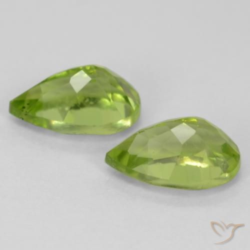 Pedras preciosas de Peridoto Verde Vivo Claro natural de 0.97 ct, Formato de pêra, VVS-VS