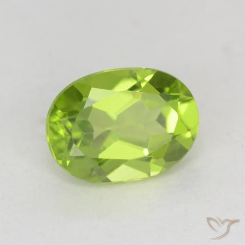 Peridoto Verde médio Natural 1.49ct, oval, VVS-VS
