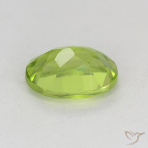 Peridoto Verde médio Natural 1.49ct, oval, VVS-VS