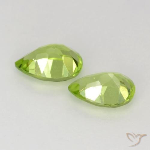 Pedras preciosas de Peridoto Verde Vivo Claro natural de 0.91 ct, Formato de pêra, VVS-VS