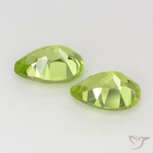 Pedras preciosas de Peridoto Verde Vivo Claro natural de 0.88 ct, Formato de pêra, VVS-VS