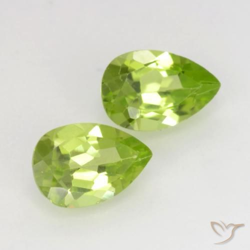 Pedras preciosas de Peridoto verde vivo natural de 0.93 ct, Formato de pêra, VVS-VS