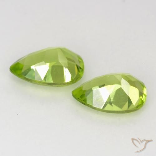 Pedras preciosas de Peridoto verde vivo natural de 0.93 ct, Formato de pêra, VVS-VS