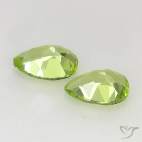 Pedras preciosas de Peridoto Verde Vivo Claro natural de 0.94 ct, Formato de pêra, VVS-VS