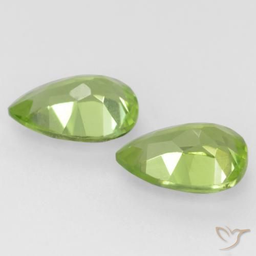 Pedras preciosas de Peridoto Verde Vivo Claro natural de 0.91 ct, Formato de pêra, VVS-VS