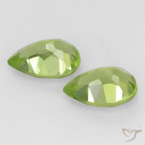 Pedras preciosas de Peridoto Verde Vivo Claro natural de 0.91 ct, Formato de pêra, VVS-VS