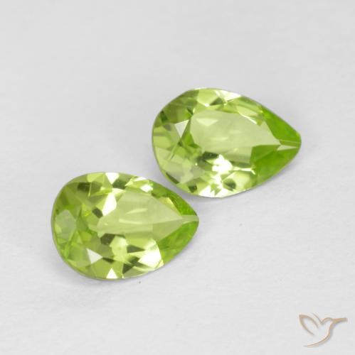 Pedras preciosas de Peridoto Verde Vivo Claro natural de 0.77 ct, Formato de pêra, VVS-VS