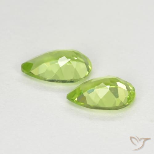 Pedras preciosas de Peridoto Verde Vivo Claro natural de 0.87 ct, Formato de pêra, VVS-VS
