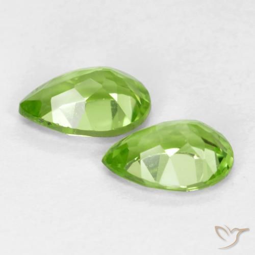 Pedras preciosas de Peridoto Verde Vivo Claro natural de 0.87 ct, Formato de pêra, VVS-VS