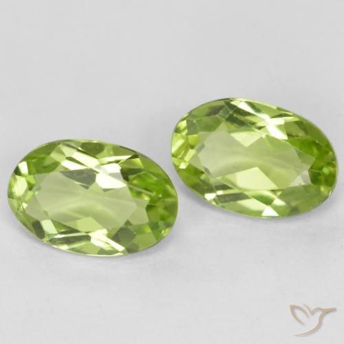 Pedras preciosas de Peridoto Verde Vivo Claro natural de 0.97 ct, oval, VS