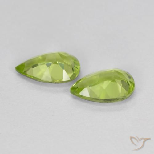 Pedras preciosas de Peridoto verde vivo natural de 0.93 ct, Formato de pêra, VS