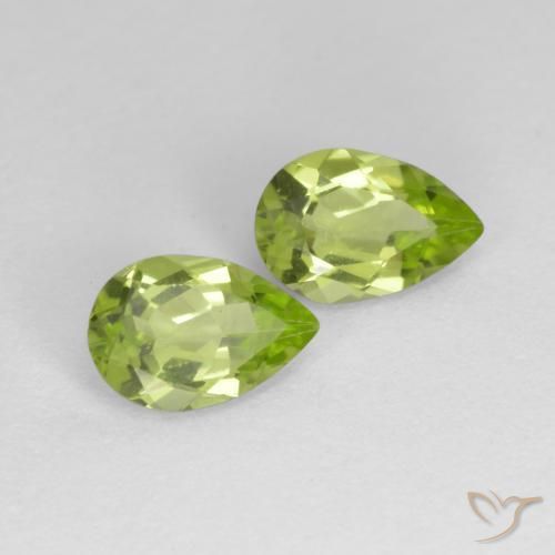 Pedras preciosas de Peridoto Verde médio natural de 0.83 ct, Formato de pêra, VVS-VS