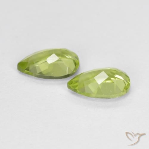 Pedras preciosas de Peridoto verde vivo natural de 0.92 ct, Formato de pêra, VS