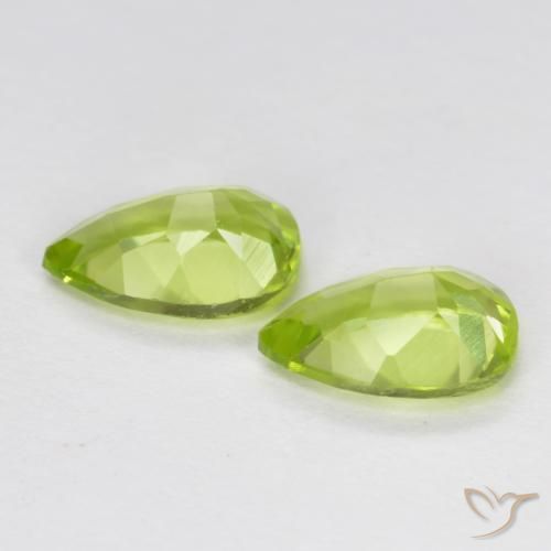 Pedras preciosas de Peridoto Verde médio natural de 0.91 ct, Formato de pêra, VVS-VS