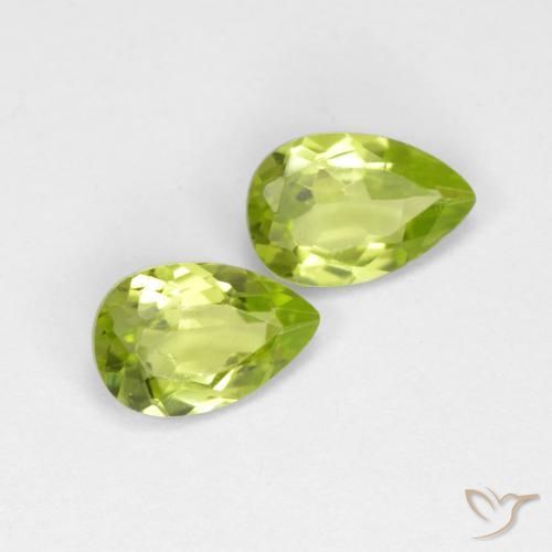 Pedras preciosas de Peridoto Verde médio natural de 0.90 ct, Formato de pêra, VVS-VS