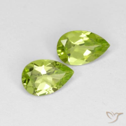 Pedras preciosas de Peridoto Verde médio natural de 0.82 ct, Formato de pêra, VS