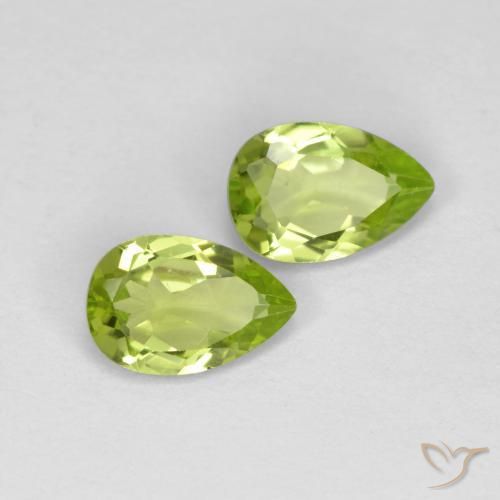 Pedras preciosas de Peridoto Verde médio natural de 0.88 ct, Formato de pêra, VVS-VS