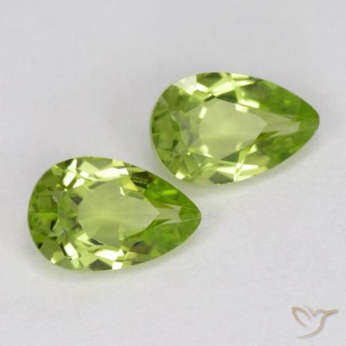 Pedras preciosas de Peridoto Verde médio natural de 0.93 ct, Formato de pêra, VVS-VS