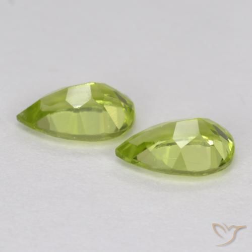 Pedras preciosas de Peridoto verde vivo natural de 0.92 ct, Formato de pêra, VVS-VS