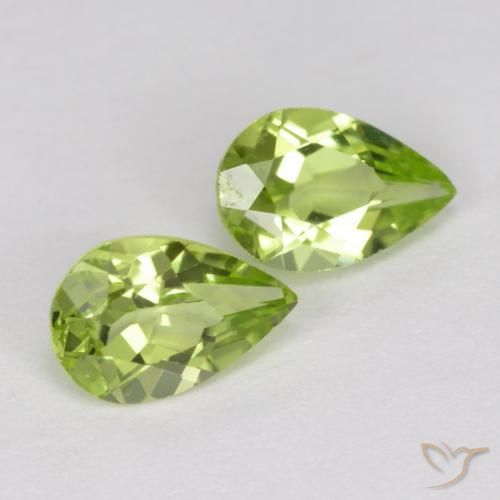 Pedras preciosas de Peridoto Verde Vivo Claro natural de 0.86 ct, Formato de pêra, VVS-VS