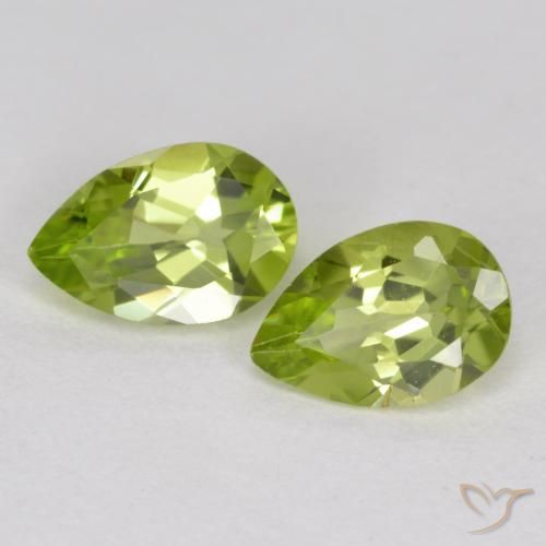 Pedras preciosas de Peridoto Verde médio natural de 0.76 ct, Formato de pêra, VVS-VS