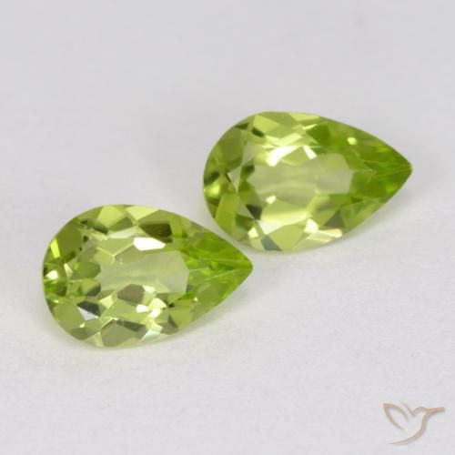 Pedras preciosas de Peridoto verde vivo natural de 0.82 ct, Formato de pêra, VVS-VS