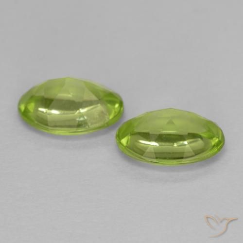 Pedras preciosas de Peridoto verde vivo natural de 1.52 ct, oval, Transparente