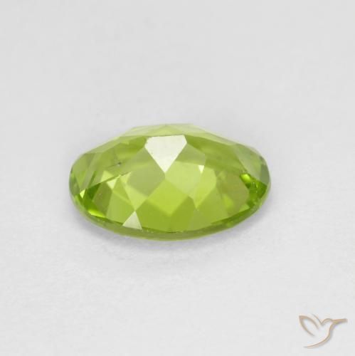 Peridoto Verde Vivo Claro Natural 1.30ct, oval, VS