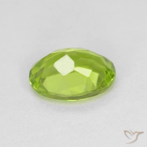 Peridoto Verde Vivo Claro Natural 1.45ct, oval, VS