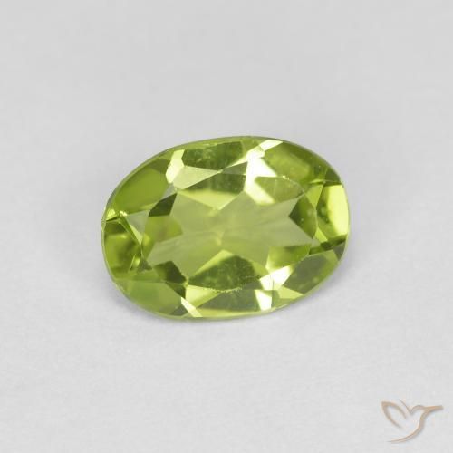 Peridoto Verde médio Natural 0.70ct, oval, VS