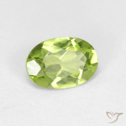 Peridoto Verde médio Natural 0.83ct, oval, VS