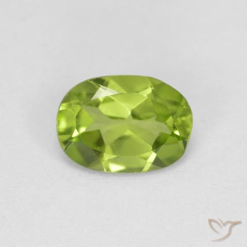 0.80ct Natural Verde médio Peridoto, oval, VS